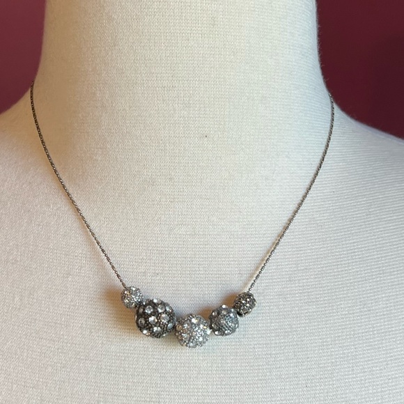 Necklace with balls in different colors with crystals